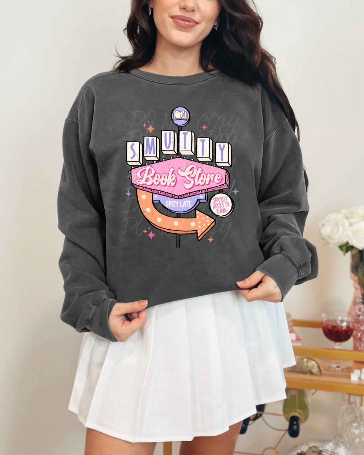 Meet me at the smutty bookstore Sweatshirt
